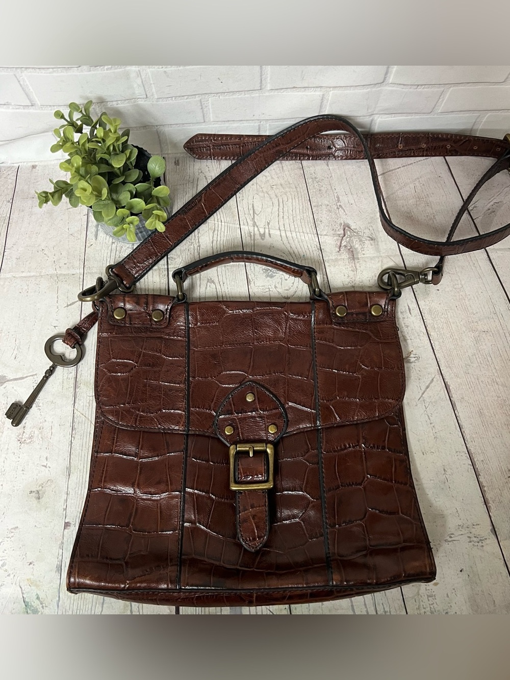 Fossil Dark Brown Croc-Embossed Leather Crossbody Satchel